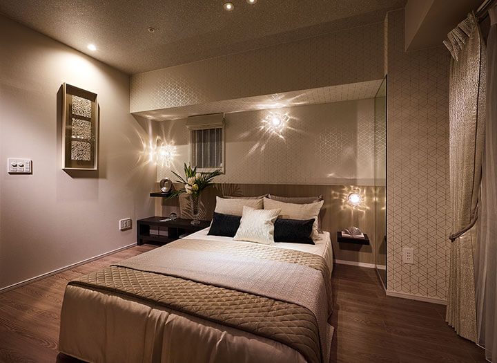 MASTER BEDROOM
