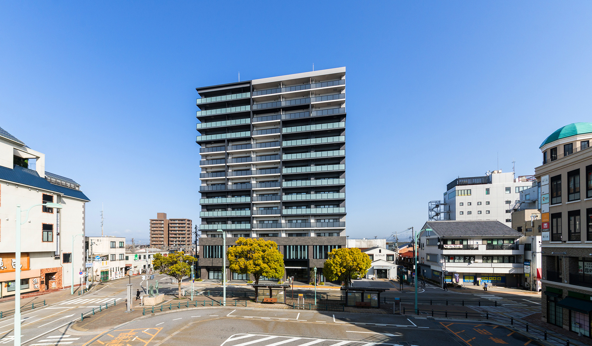 ポレスター長浜駅前